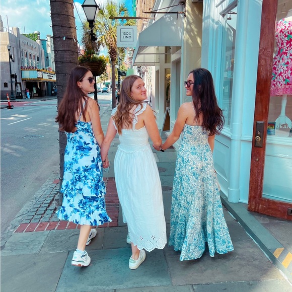 Meet your Posher, Gabriella - Picture 6 of 6